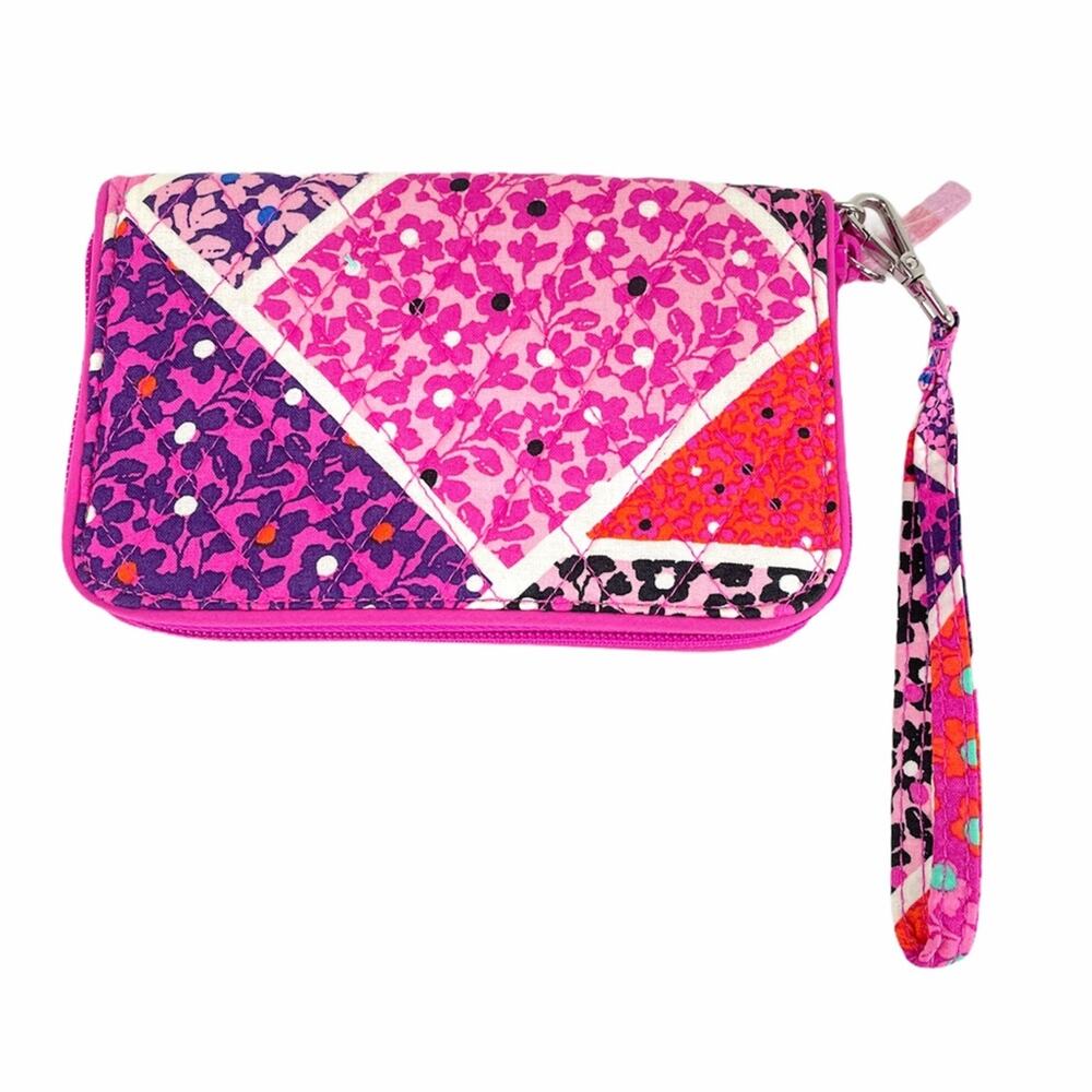 Vera Bradley Grab & Go Wristlet Modern Medley RFID
